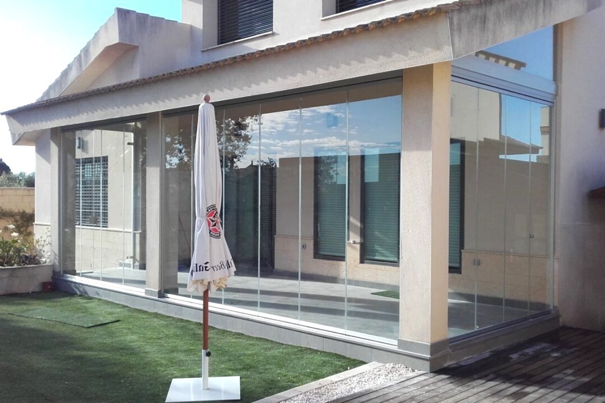 House in Seville with mosquito nets