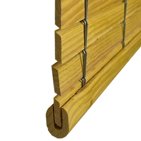 persiana alicantina madera barnizada a medida